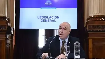 PRIVILEGIADOS VERSUS EMPOBRECIDOS