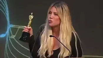 ¿WANDA NARA PREMIADA? MARTÍN FIERRO FONDO DE OLLA